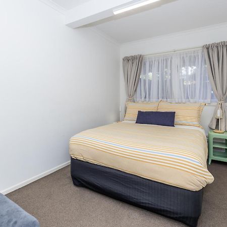2 Bedroom Home Away From Home Near Cbd & Private Parking Hamilton Ngoại thất bức ảnh