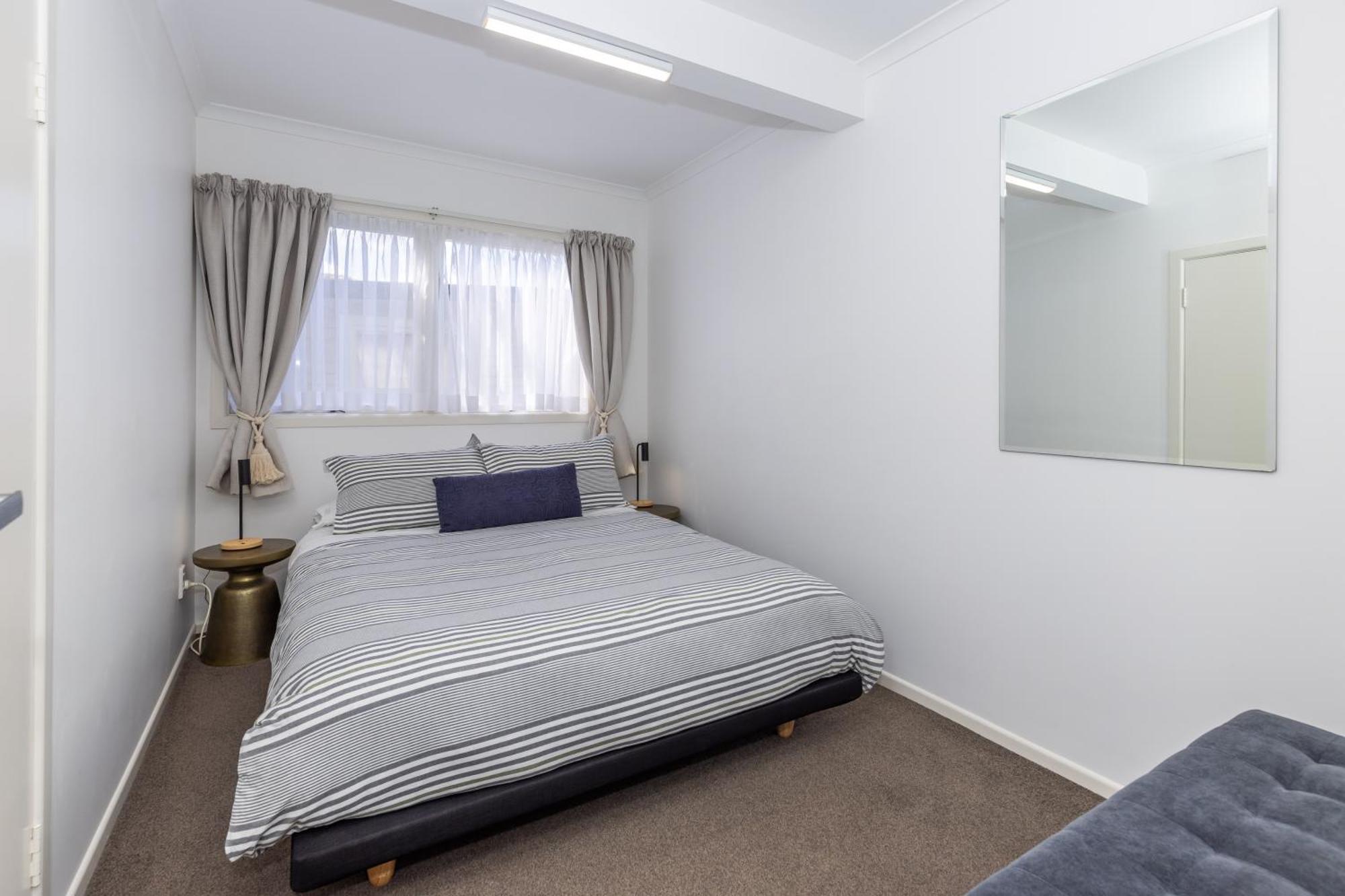 2 Bedroom Home Away From Home Near Cbd & Private Parking Hamilton Ngoại thất bức ảnh